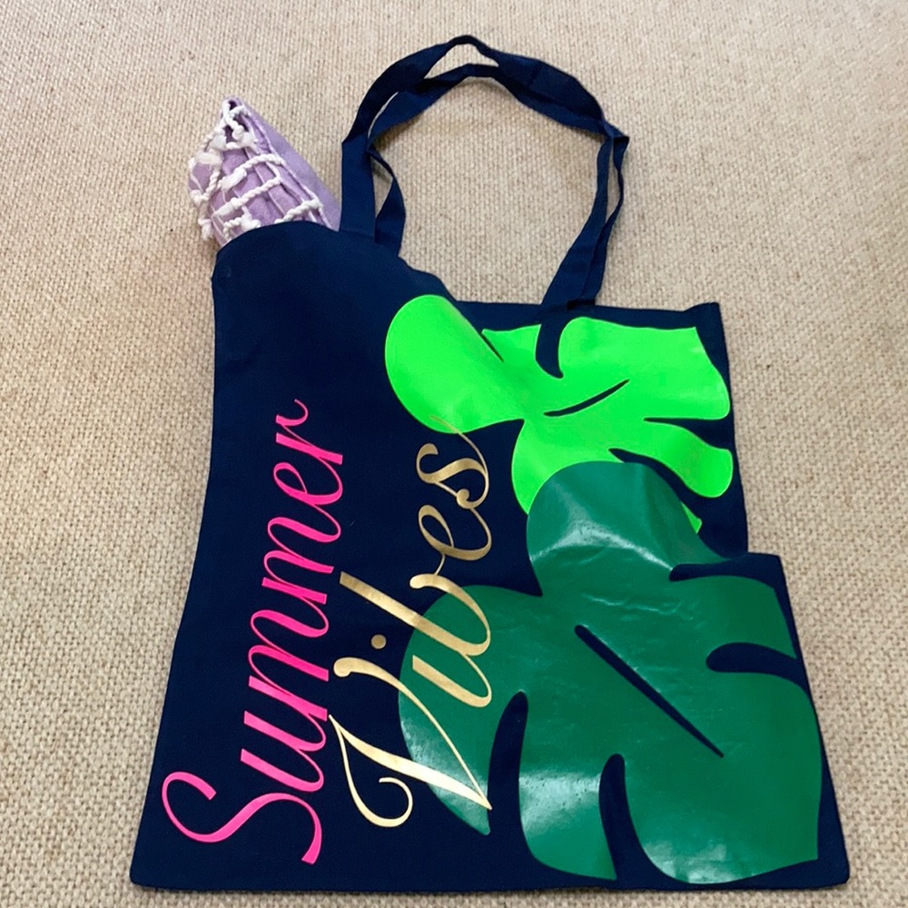 Summer Vacation Ready Cotton Tote - Picture 1 of 3